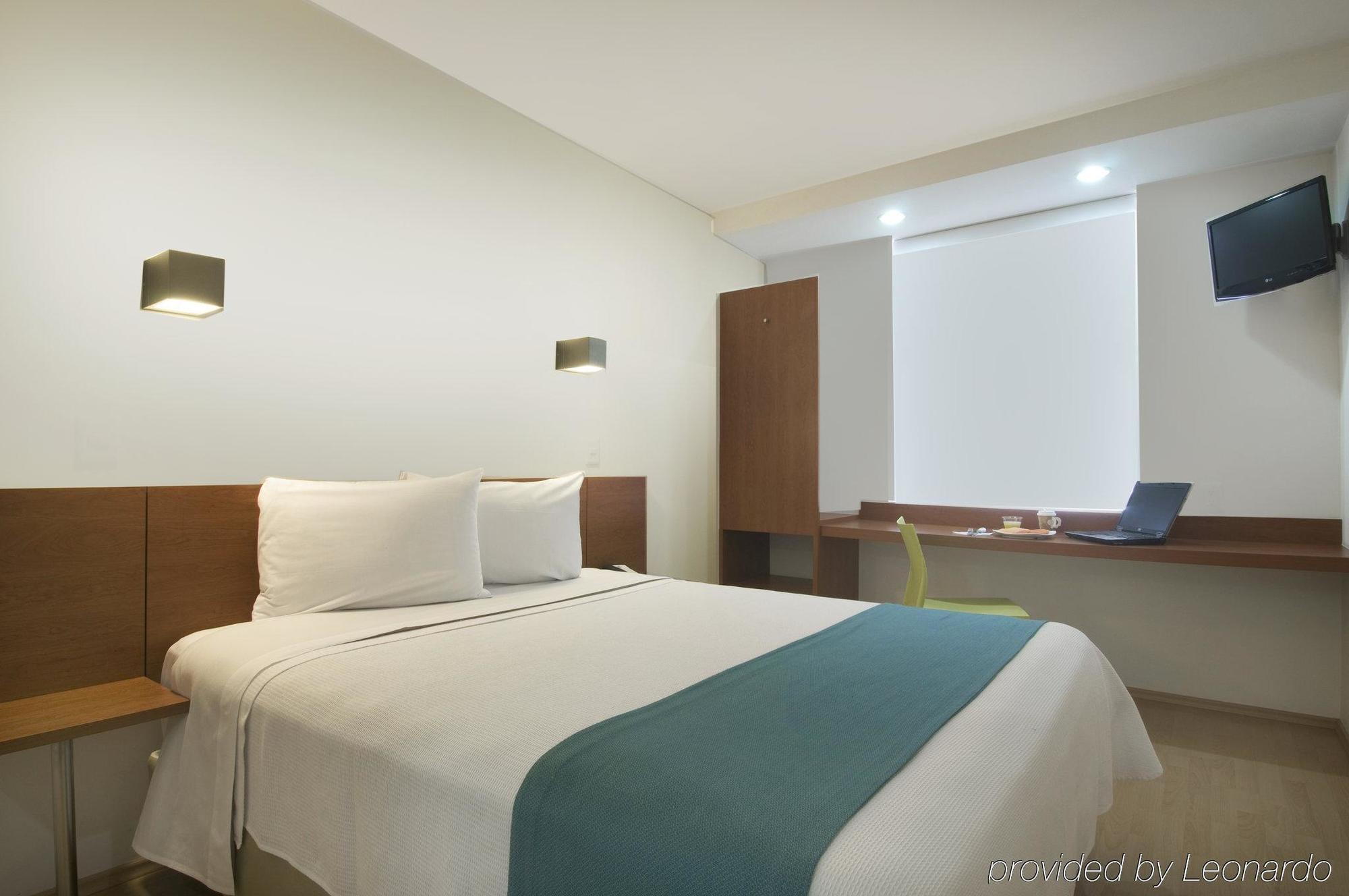 One Puebla Finsa Hotel Ngoại thất bức ảnh