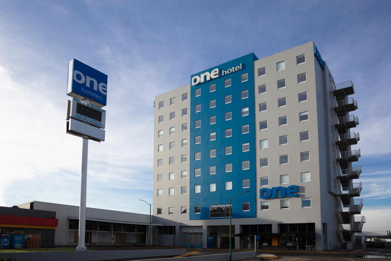 One Puebla Finsa Hotel Ngoại thất bức ảnh