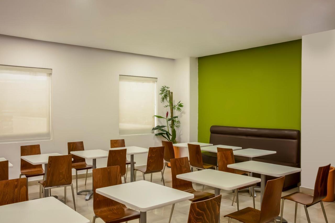 One Puebla Finsa Hotel Ngoại thất bức ảnh